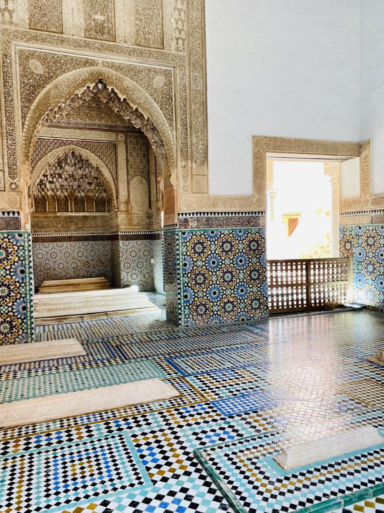 Las tumbas Saadíes, visita obligada, mejor si vas con un guía turístico. 