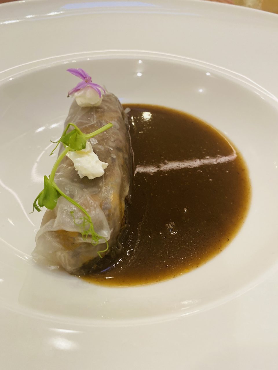 Canelón de cabra y arroz con leche.