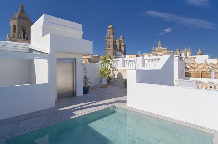 La Niña de Vegueta es el nuevo restaurante abierto dentro del Boutique Hotel Cordial La Niña de Vegueta, en el casco histórico capitalino.